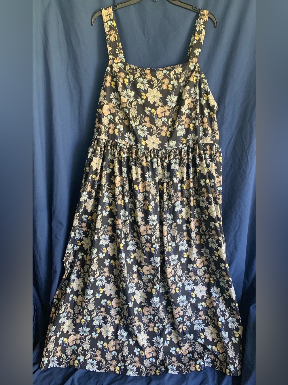 Lane Bryant size 24P Black Floral A-Line Dress with Adjustable Straps & Pockets